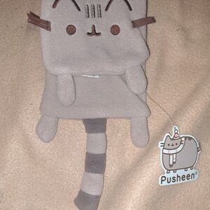 Pusheen Scarf